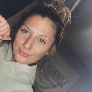 Meet your Posher, Emiley